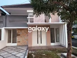Rumah Crown City Menganti Gresik