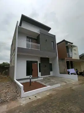 Rumah Luas dekat LRT Bekasi Timur