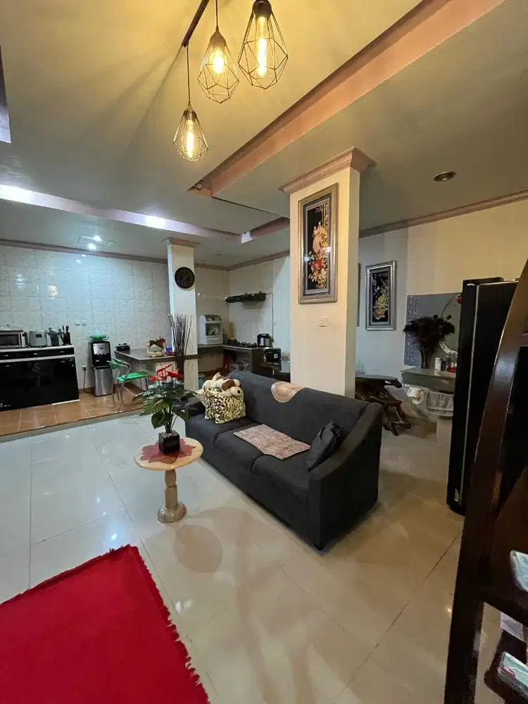 Jual Rumah Keren & Bisa Nego Area Mutiara Taman Palem Cengkareng