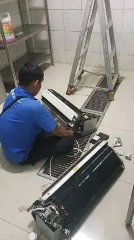 SERVICE AC BONGKAR PASANG AC