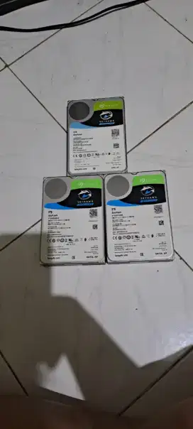 Terima jual beli komputer ex lelangan kantor partai besar dan kecil