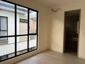 Dijual Rumah di Cluster Semayang Asya Jakarta Garden City