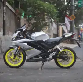 YAMAHA R15 V3 KREDIT MURAH DP 1JUTA PROSES MUDAH