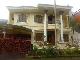 RUMAH BAGUS HOMIE DI KOMPLEK BINTARO JAKARTA SELATAN ROW JALAN LEBAR