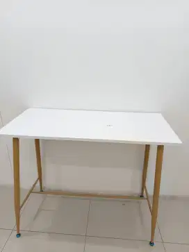Meja Bar minimalis + 2 kursi bar merk informa