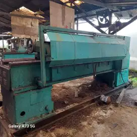 Dijual Cepat Mesin Bubut dan Lainnya