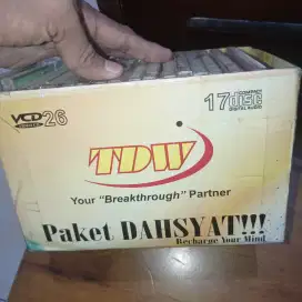 Serial VCD seminar TDW tung Desember Waringin ada banyak Cd nya asli