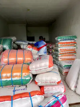 Waring sayur mulyana dan gatot kaca