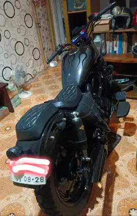 Dijual motor custom Bobber. Yamaha byson.pajak hidup