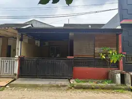 Dijual Rumah Bebas Banjir Siap Huni di Villa Jakasetia Bekasi