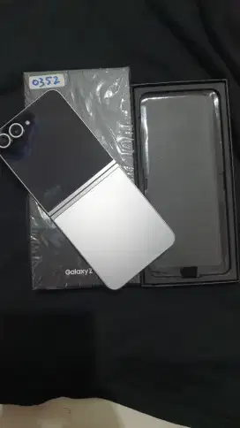 Samsung Zflip 6 256 Gb second
