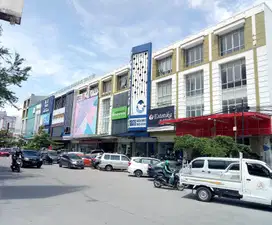 Dijual 2 petak ruko di jl.boulevard Makassar