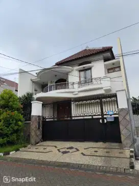 Dijual rumah bagus araya 1 galaxy bumi permai