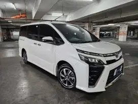 TOYOTA VOXY 2019 PUTIH
