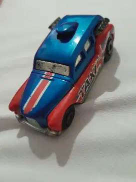 mobil mainan anak pria