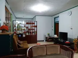 Rumah Sangat Terawat Nyaman Dihuni di Margahayu Permai