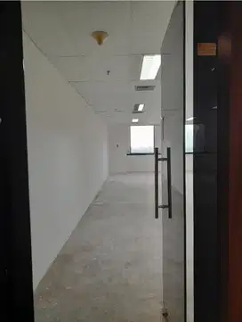 SEWA KANTOR DI JAKARTA SELATAN SCBD 1000M2 BARE 200RB