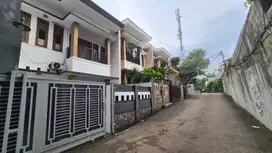 Rumah Cantik 2 Lantai Termurah di Kemang Timur Cilandak Jakarta Sel