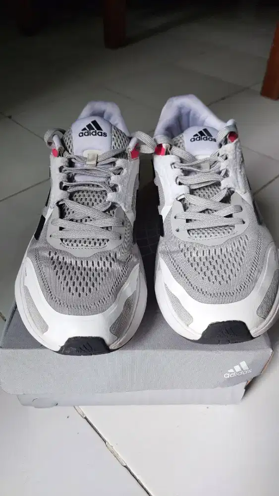 Sepatu adidas size 42