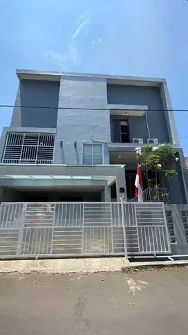 Rumah cantik Baru 4 lt lebar muka 12 m Aesthetic di kopo