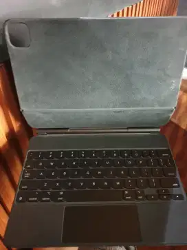 Magic Keyboard iPad 11 inch