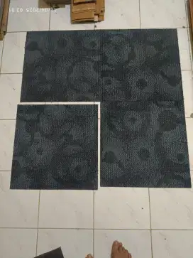 Karpet tile second 50x50cm