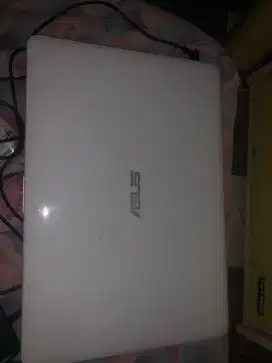 Laptop ASUS dan DELL
