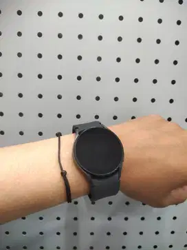 SAMSUNG GALAXY WATCH 4 40MM SECOND SEIN UNIT ONLY