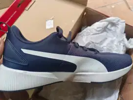 Puma sepatu lari flyer 42,5/27,5cm