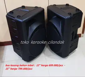 BOX SPEAKER 12 & 15 INCHI 12 HARGA 699.000/PCS 15 HARGA 799.000/PCS