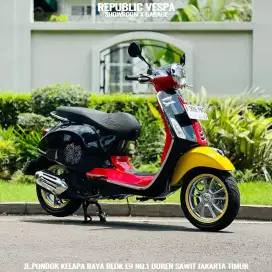 VESPA PRIMAVERA MICKEY MOUSE IGET 150 ABS
