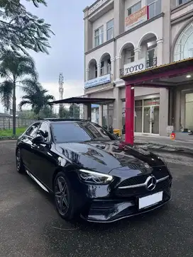 Mercedes Benz C300 2023