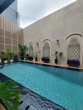 Dijual Rumah Mewah Dengan Swimming Pool Daerah Pasar Minggu