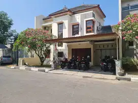 Rumah Bagus Siap Pakai di Cluster Elite Colomadu Solo