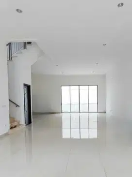 Rumah Golf Island Cluster Symphony Tipe Mahogany 12x25 Kosongan