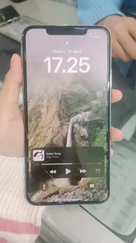 Bu jual iphone 11 pro max 256gb