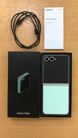 Samsung Galaxy Z Flip 6 12/256GB Mint (Second) Like New!