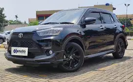 TDP 10JT Toyota Raize 1.0 GR Sport One Tone Bensin-AT Hitam 2021
