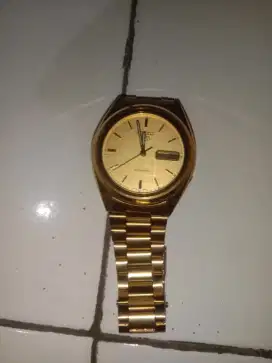 Jam tangan Seiko