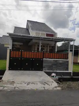 Dikontrakkan Rumah di Safira Mojolaban (NEGO)