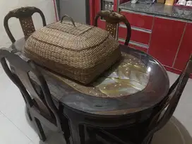 set meja makan oval 4 kursi bekas/second bisa nego
