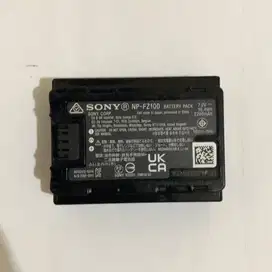 sony NP-FZ100 Battery like new baru pakai 2x