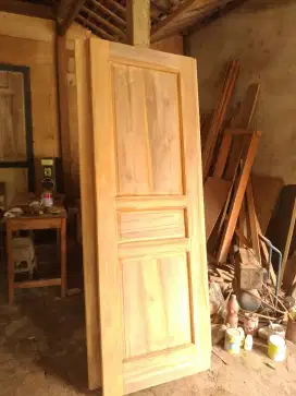 Pintu kamar jati