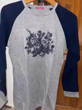 Kaos navy grey bunga