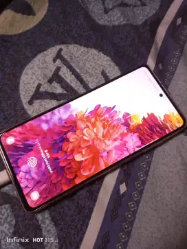 SAMSUNG S20 FE 8/256