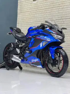 Perfect Condition!!Kawasaki ZX25R 2024 plat Jatim Mulus-Mustika