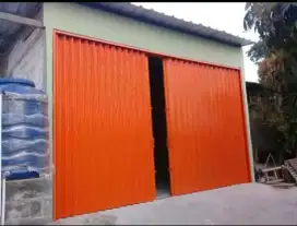 Folding gate rooling door