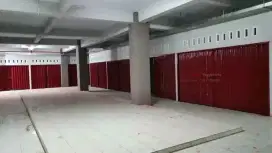 Folding gate rooling door