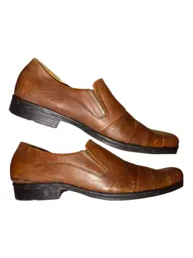 Sepatu kulit prelov branded Cardinal size 43 Cokelat