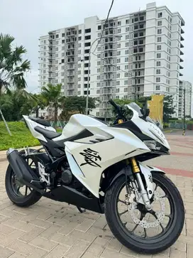 DI JUAL CEPAT CBR 150 R 2022